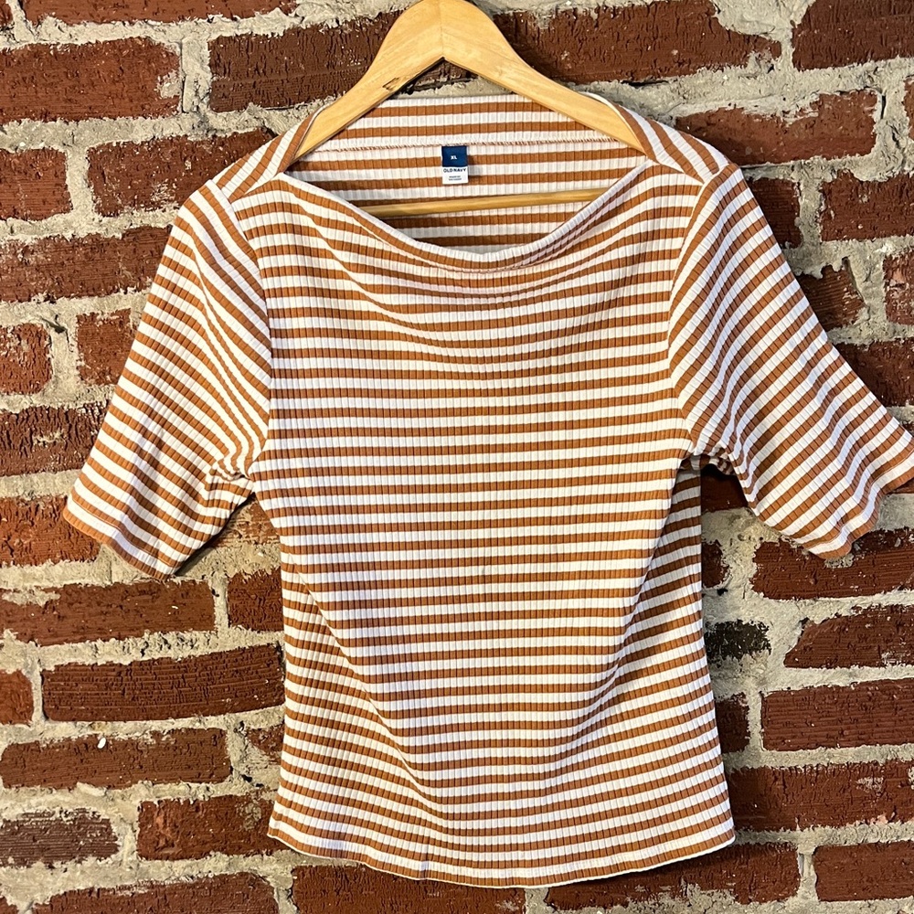 Old navy striped brown and white top